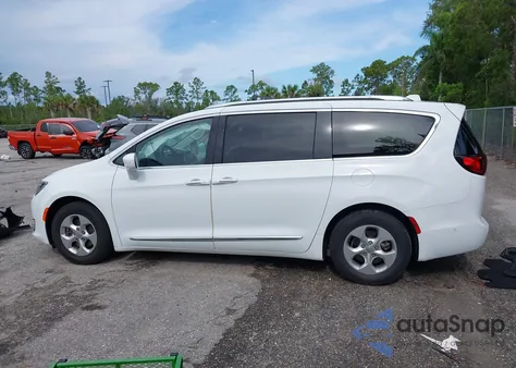 2017 Chrysler Pacifica Touring-L Plus из США, поврежденный, VIN 2C4RC1EG4HR652969